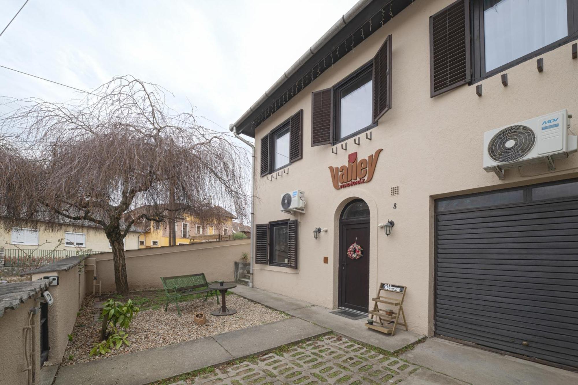 Valley Vendeghaz Eger Exterior photo